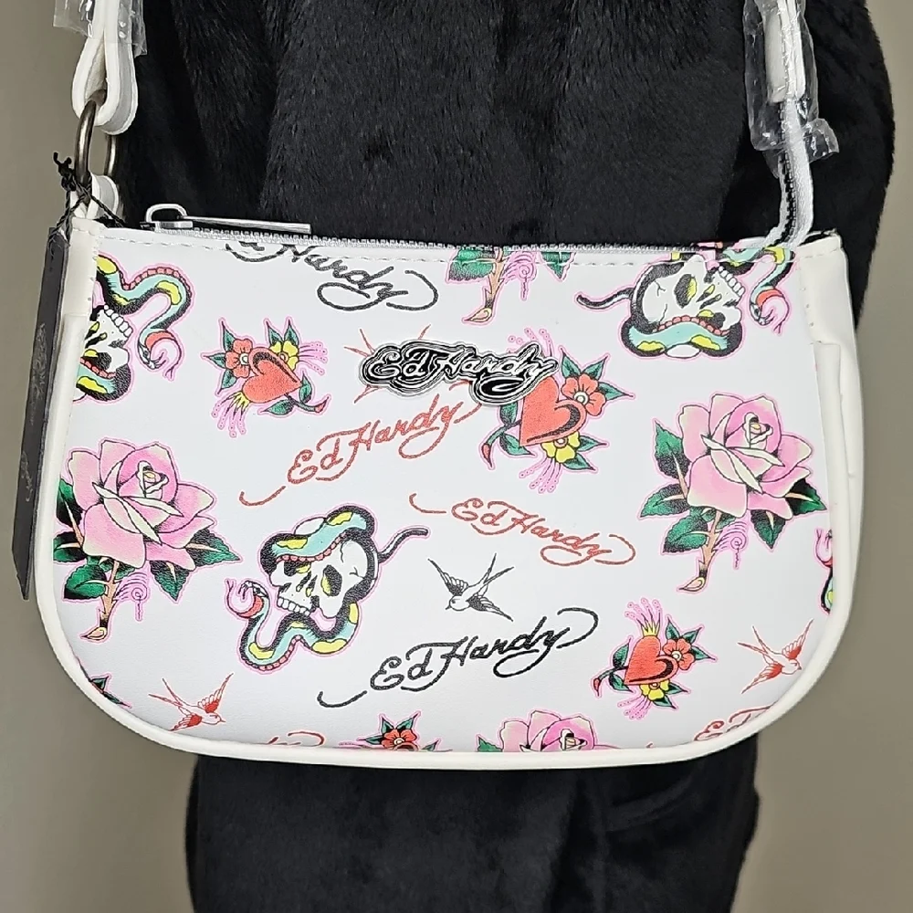 NWT Ed Hardy Tattoo-Styled White Mini Shoulder Bag Skulls, Roses, Hearts - Picture 2 of 11